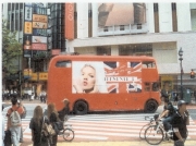 ロンドン名物2階建バス、渋谷を回遊 英化粧品ブランド「リンメル」のキャンペーンで