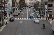 早朝のキラー通りで死亡事故