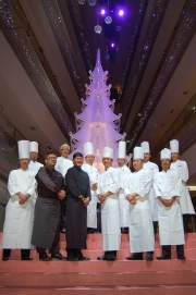 ��Tokyo Sweets Collection 2010�פ��礦���������롢ɽ��ƻ�ҥ륺��