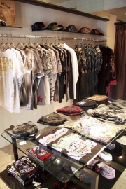 ��MOMO�פ������̤�������ۤˡ�12����˥��쥯�ȣ�Ź�����ץ�